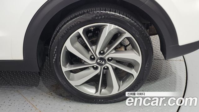 Kia Niro 2018 — photo 7