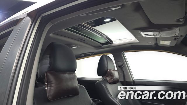KG Mobility KORANDO 2017 — photo 21
