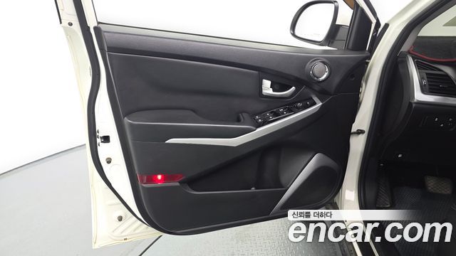 KG Mobility KORANDO 2017 — photo 14