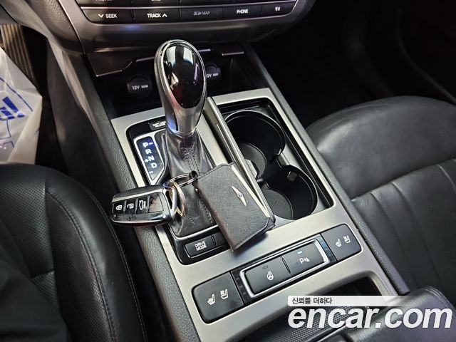 Hyundai Genesis 2015 — photo 8