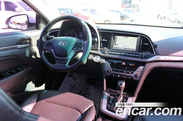 Hyundai AVANTE 2017 — photo 7