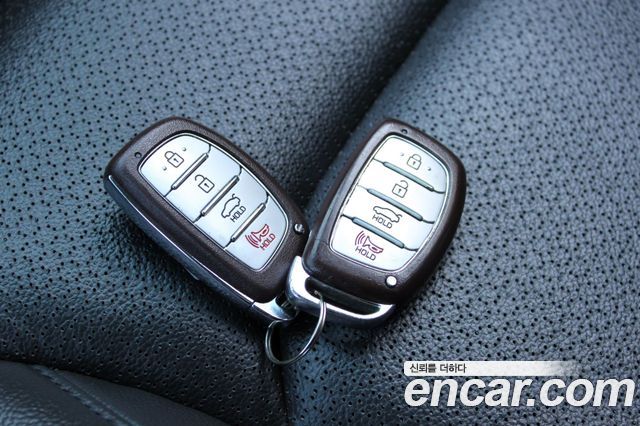 Hyundai AVANTE 2017 — photo 14