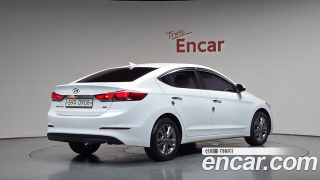 Hyundai AVANTE 2016 — photo 2