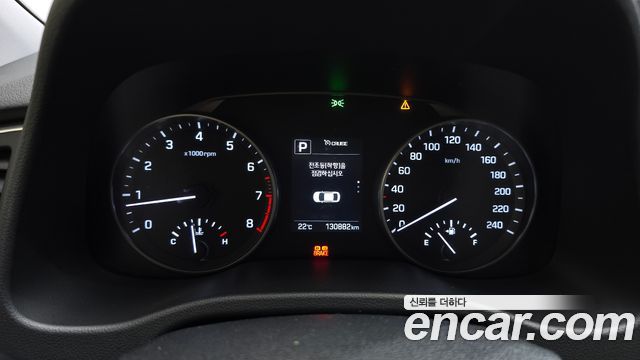 Hyundai AVANTE 2016 — photo 11