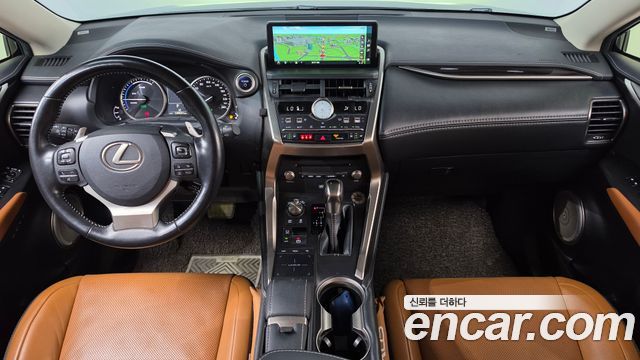 Lexus NX 2020 — photo 7