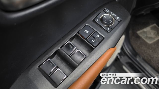 Lexus NX 2020 — photo 16
