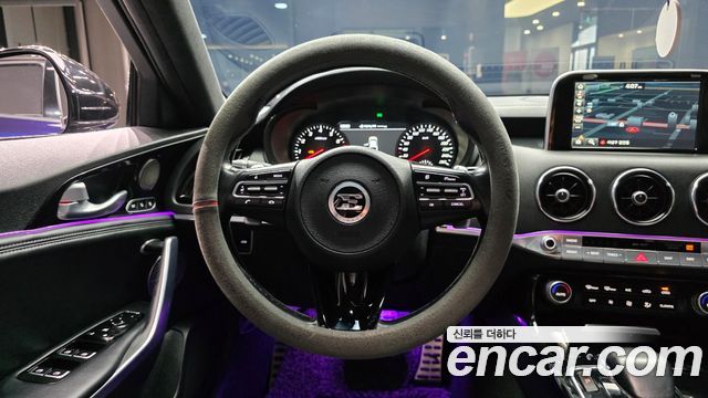 Kia Stinger 2018 — photo 13