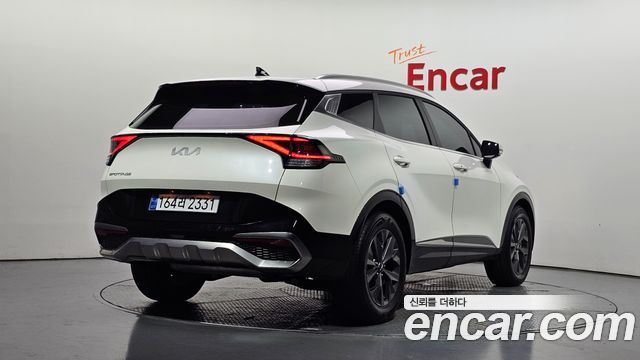 Kia Sportage 2023 — photo 2