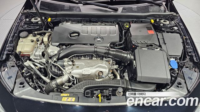Mercedes-Benz A-Class 2022 — photo 6