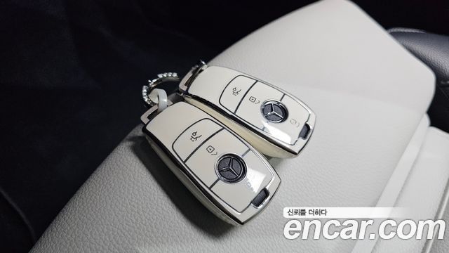 Mercedes-Benz A-Class 2022 — photo 19