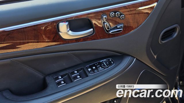 Hyundai Equus 2015 — photo 18