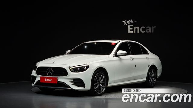 Mercedes-Benz E-Class 2022 — photo 1