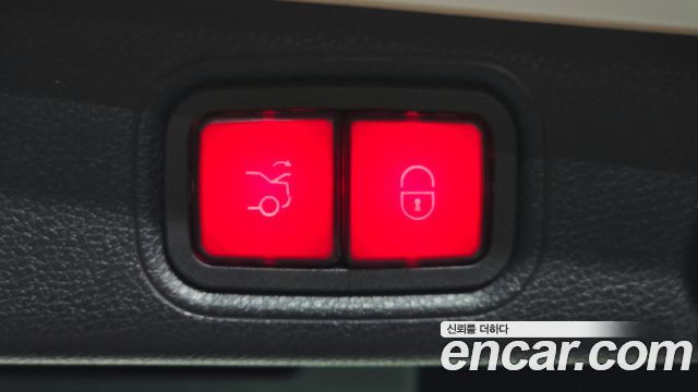 Mercedes-Benz E-Class 2022 — photo 23