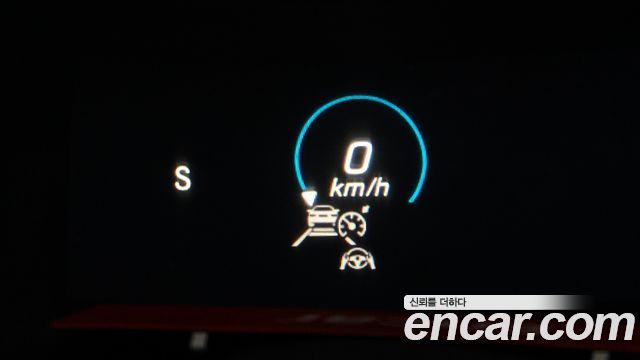 Mercedes-Benz E-Class 2022 — photo 31