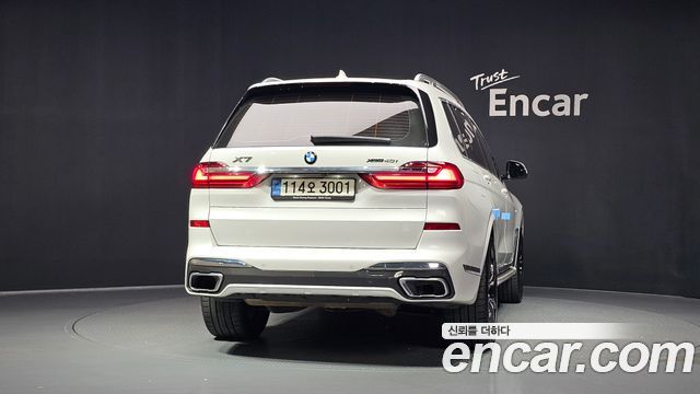 BMW X7 2021 — photo 4