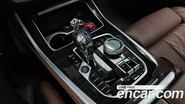 BMW X7 2021 — photo 12