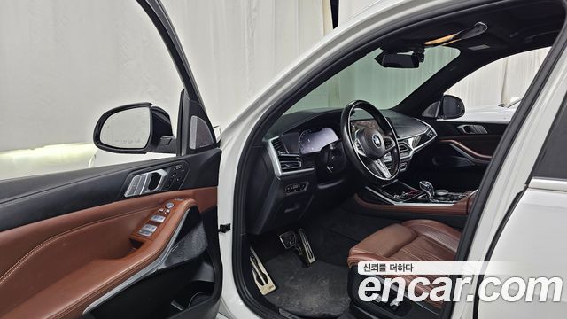 BMW X7 2021 — photo 13