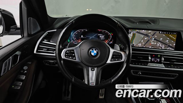 BMW X7 2021 — photo 20