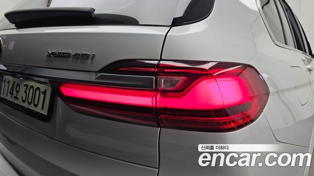 BMW X7 2021 — photo 9