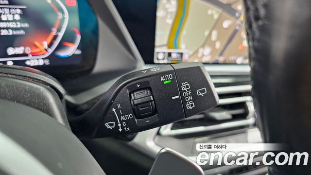 BMW X7 2021 — photo 28