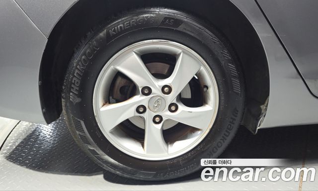 Hyundai AVANTE 2014 — photo 5