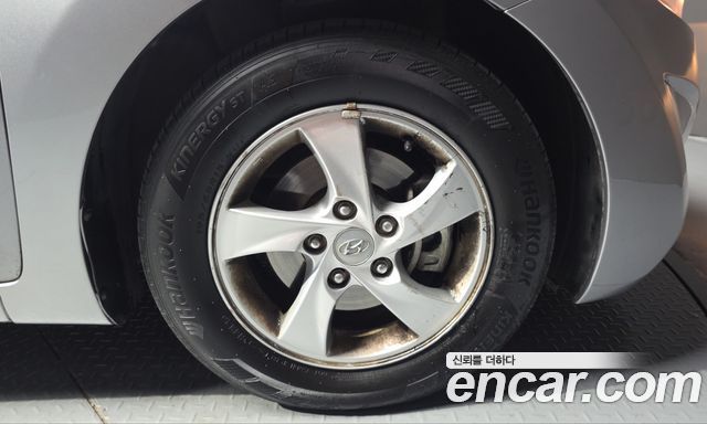 Hyundai AVANTE 2014 — photo 7