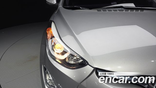 Hyundai AVANTE 2014 — photo 8