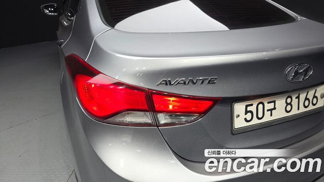 Hyundai AVANTE 2014 — photo 9