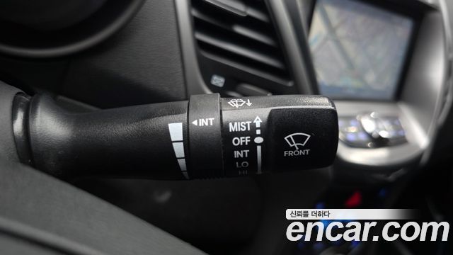 Hyundai AVANTE 2014 — photo 27