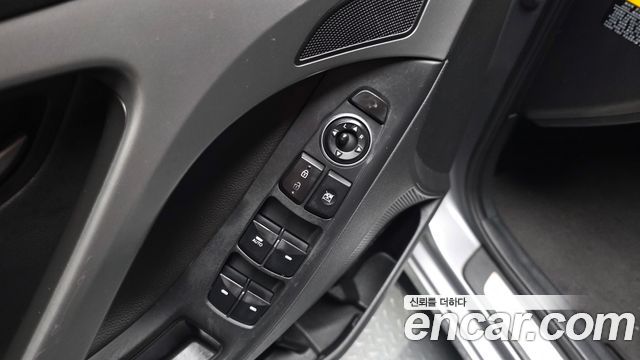 Hyundai AVANTE 2014 — photo 29