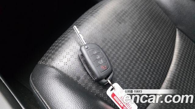 Hyundai AVANTE 2014 — photo 30