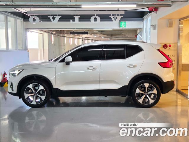 Volvo XC40 2026 — photo 20