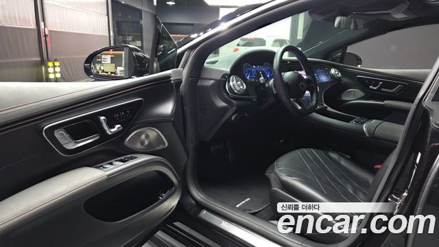 Mercedes-Benz EQS 2023 — photo 13