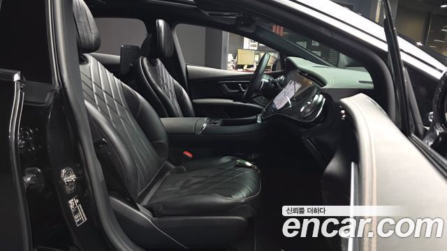 Mercedes-Benz EQS 2023 — photo 17