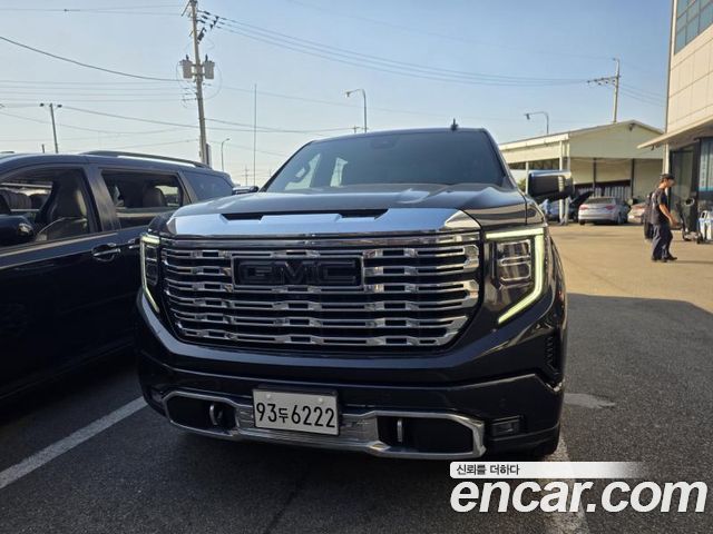 GMC Sierra 2023 — photo 2