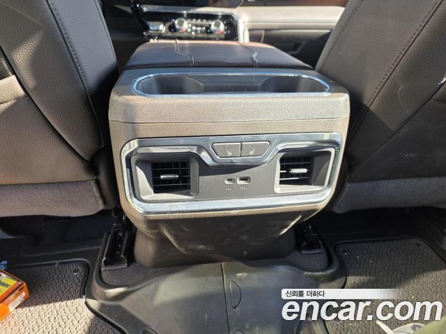 GMC Sierra 2023 — photo 12