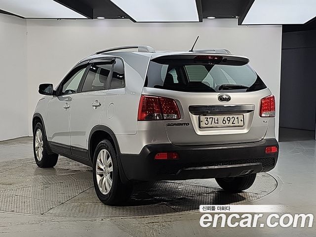 Kia Sorento 2011 — photo 3