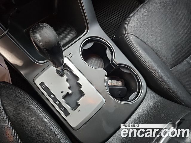 Kia Sorento 2011 — photo 8