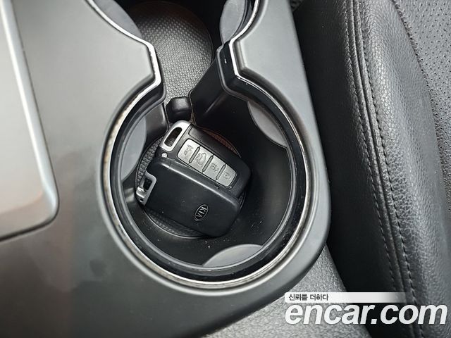 Kia Sorento 2011 — photo 13
