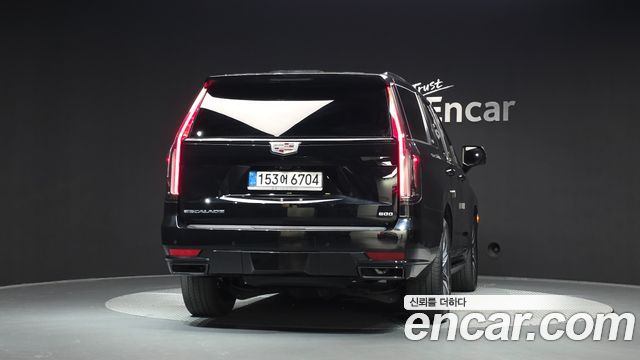 Cadillac Escalade 2023 — photo 4