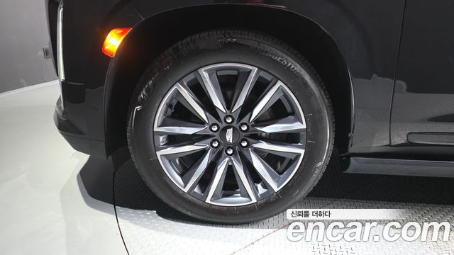 Cadillac Escalade 2023 — photo 5
