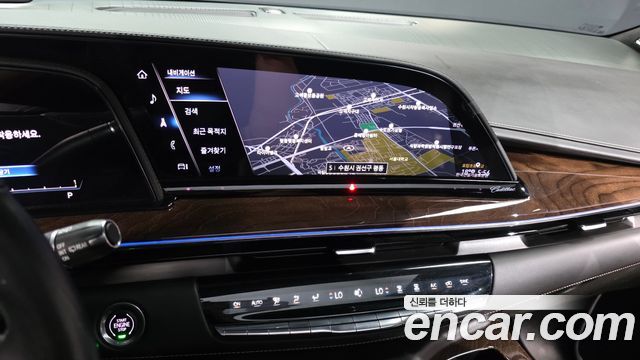 Cadillac Escalade 2023 — photo 14