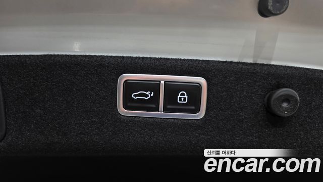 Genesis G70 2021 — photo 23