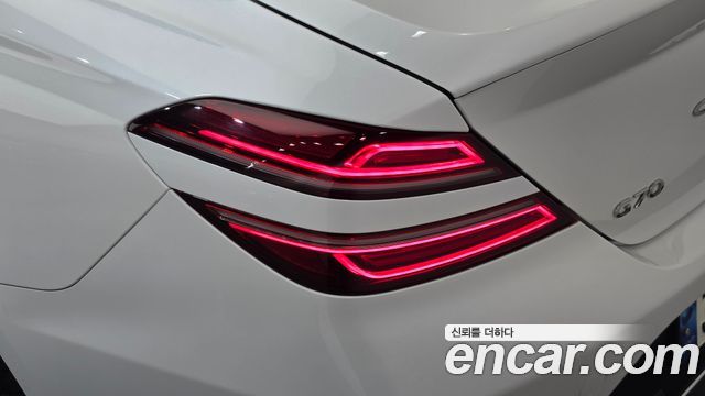 Genesis G70 2021 — photo 9