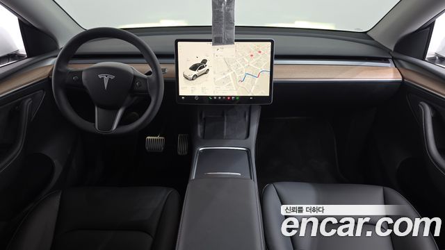 Tesla Model Y 2024 — photo 10