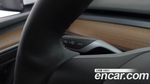 Tesla Model Y 2024 — photo 27