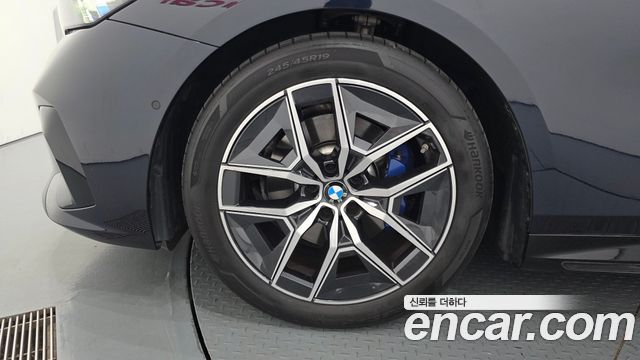 BMW 5-Series 2024 — photo 5