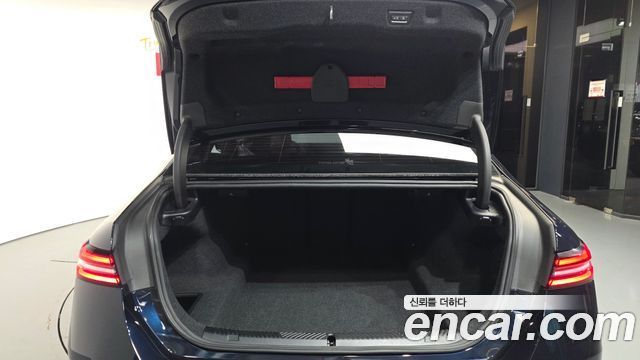 BMW 5-Series 2024 — photo 26