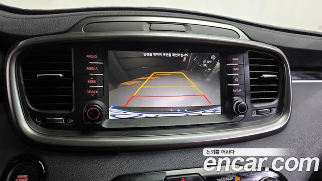 Kia Sorento 2019 — photo 20
