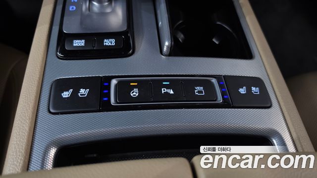Genesis G80 2018 — photo 18